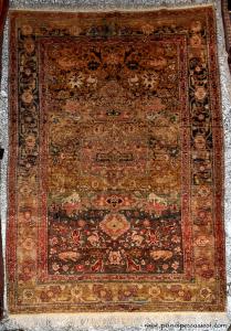 Persia, segunda mitad del siglo XIX, alfombra antigua Tabriz o Sultanabad muy rara con escenas de caza y animales.