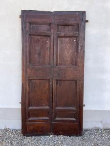 Porta in noce