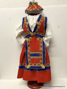  Antico costume sardo da bambina (Desulo)