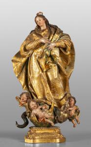 Madonna Inmaculada, escultura en madera tallada, dorada y lacada, escuela de Anton Maria Maragliano, Génova, primera mitad del siglo XVIII.