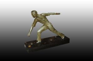 Escultura Decó francesa de principios de 1900 en bronce, Jugador de Petanca