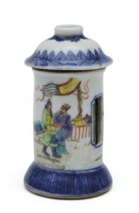 Tabaquera de porcelana marcada en la base, China, siglo XIX