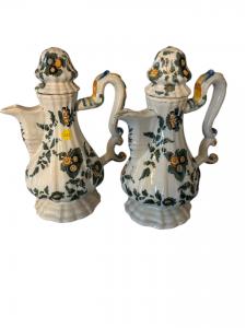Coppia di caffettiere in maiolica , manifattura Antonibon , XVIII secolo RISERVATE