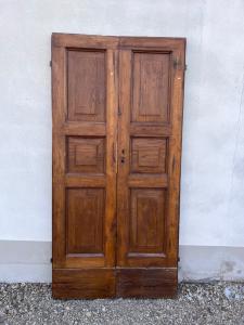Porta in castagno