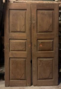 PAN426 - Pareja de puertas de madera, época del siglo XVIII, medidas cm L 110 x H 157