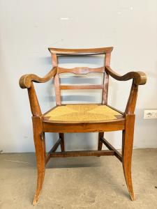 Antica poltrona in noce fine '700, Toscana, Luigi XVI impagliata 91x56x45