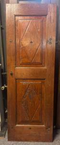PTI757 - Puerta de interior en nogal, paneles esculpidos, época del siglo XVIII, medidas cm L 70 x H 200