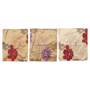 Tres paneles de seda bordados - B/3000-6.
