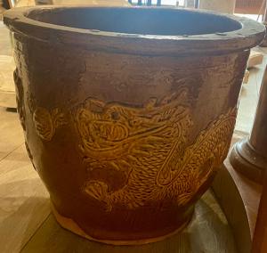 Cache Pot con Dragón, siglo XIX