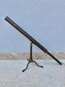 Cannocchiale in Ottone con Treppiede - Conservato_car 3146