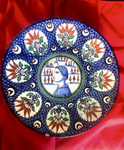 GRANDE PIATTO IN MAIOLICA DELL'800 TIPO IZNIK