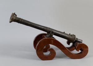 Cannoncino da nave in bronzo cesellato - Arte orientale secolo XVIII