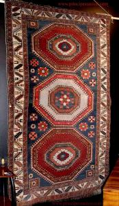 Importante alfombra antigua caucásica Kazak tribal de 1870 aprox.